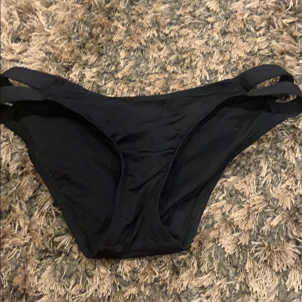 Strappy swim bottoms